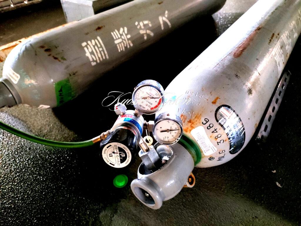 浜松市にて業務用エアコン修理
ガス漏れ検査